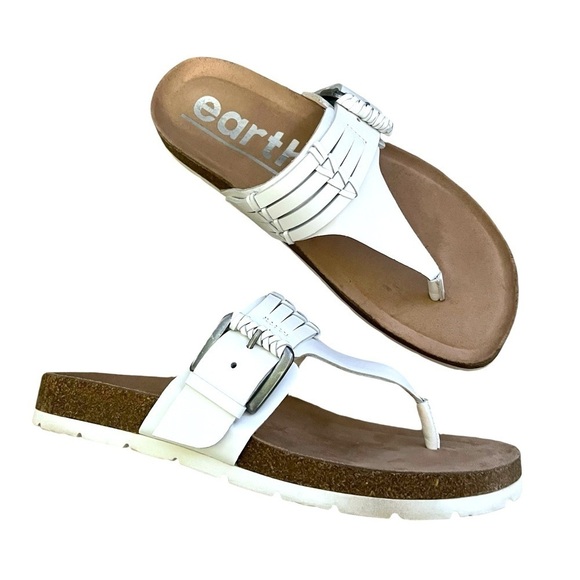 EARTH White Leather Aldora‎ Sandal - Picture 2 of 8